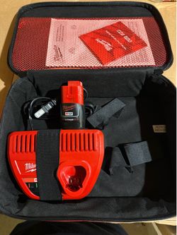 🔴 MILWAUKEE M12 CHARGER CASE + 2.0 AH BATTERY 🔴