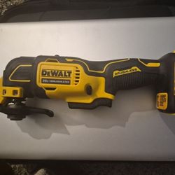  DCS354  DEWALT ATOMIC 20V MAX Cordless Brushless Oscillating Multi-Tool (TOOL ONLY)