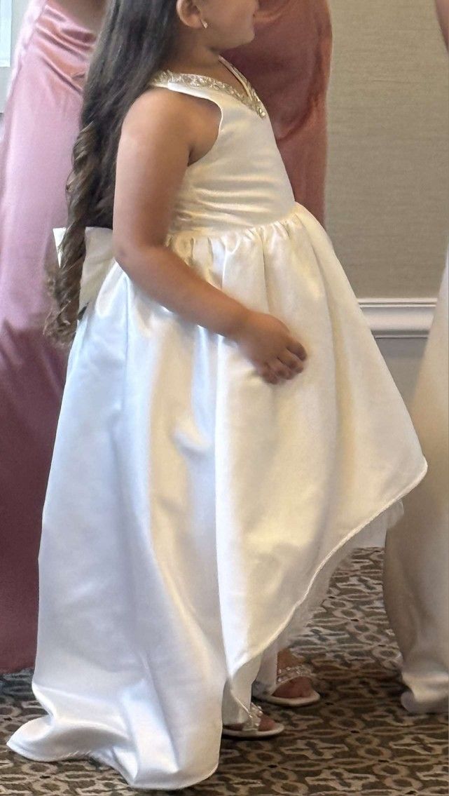 Ivory Flower Girl Dress. Size 7