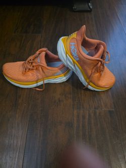 Hoka clifton shoes