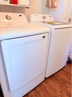 Samsung Washer & Gas Dryer Set