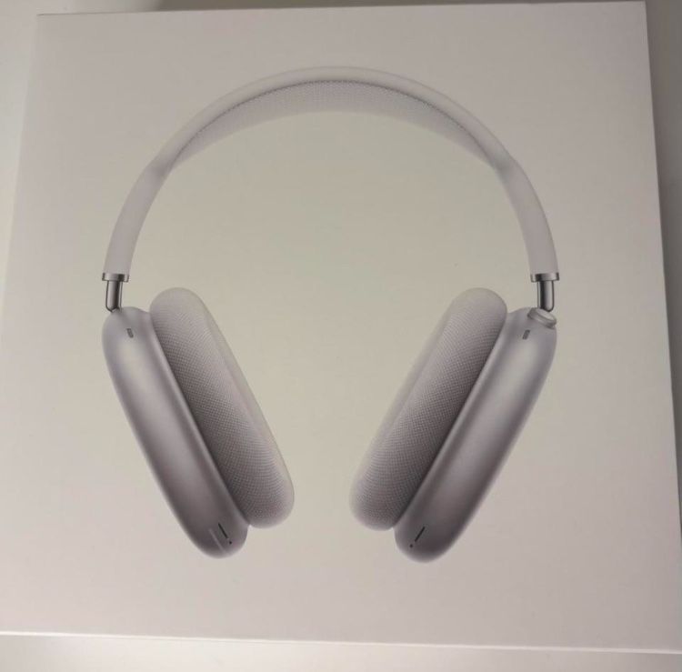 AirPod Pro Max