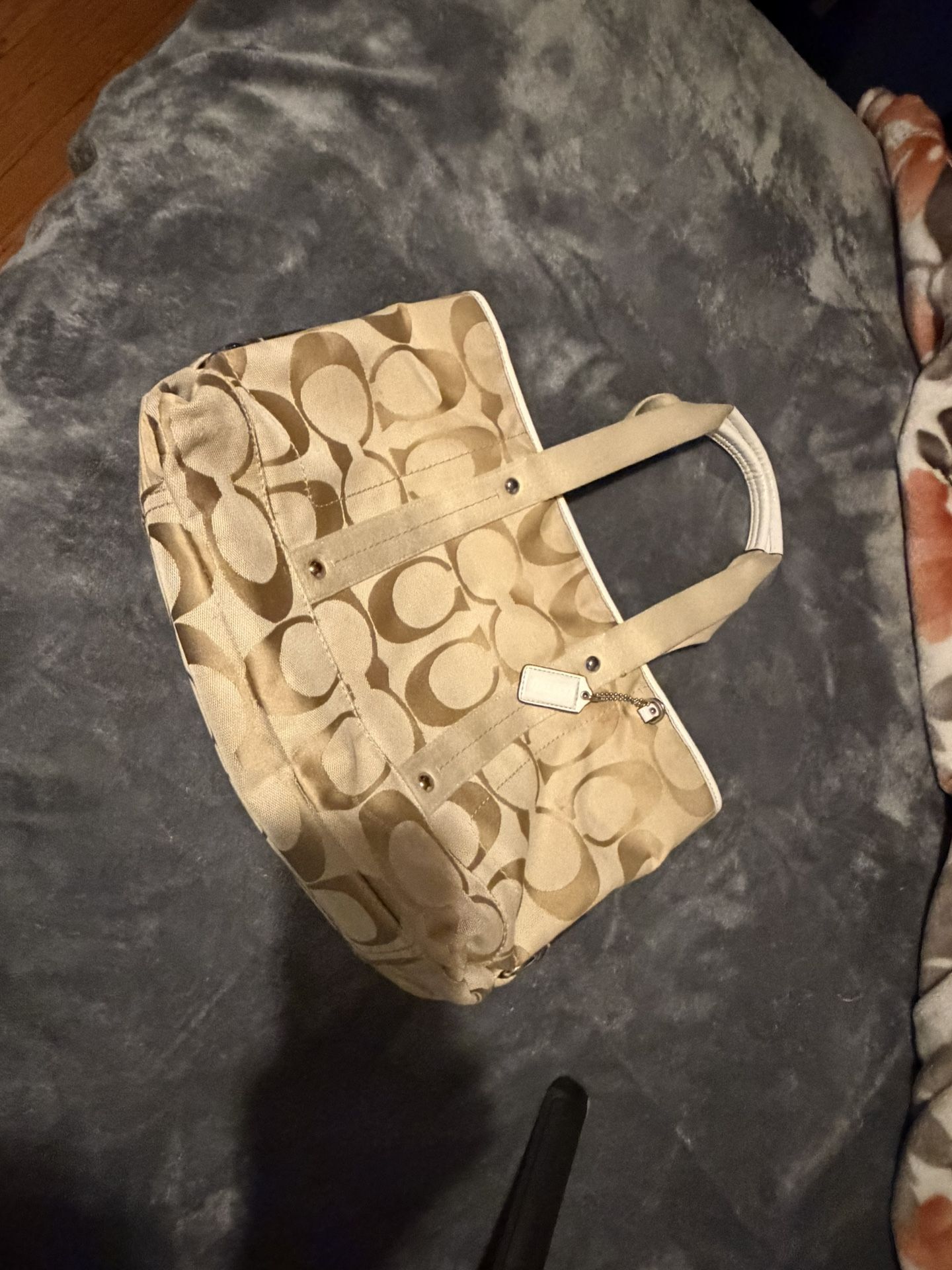 coach tote