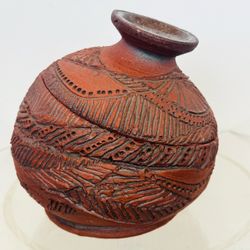 Abstract Handmade pottery terracotta pot & lid /trinket Signed By Artist 5.5” T