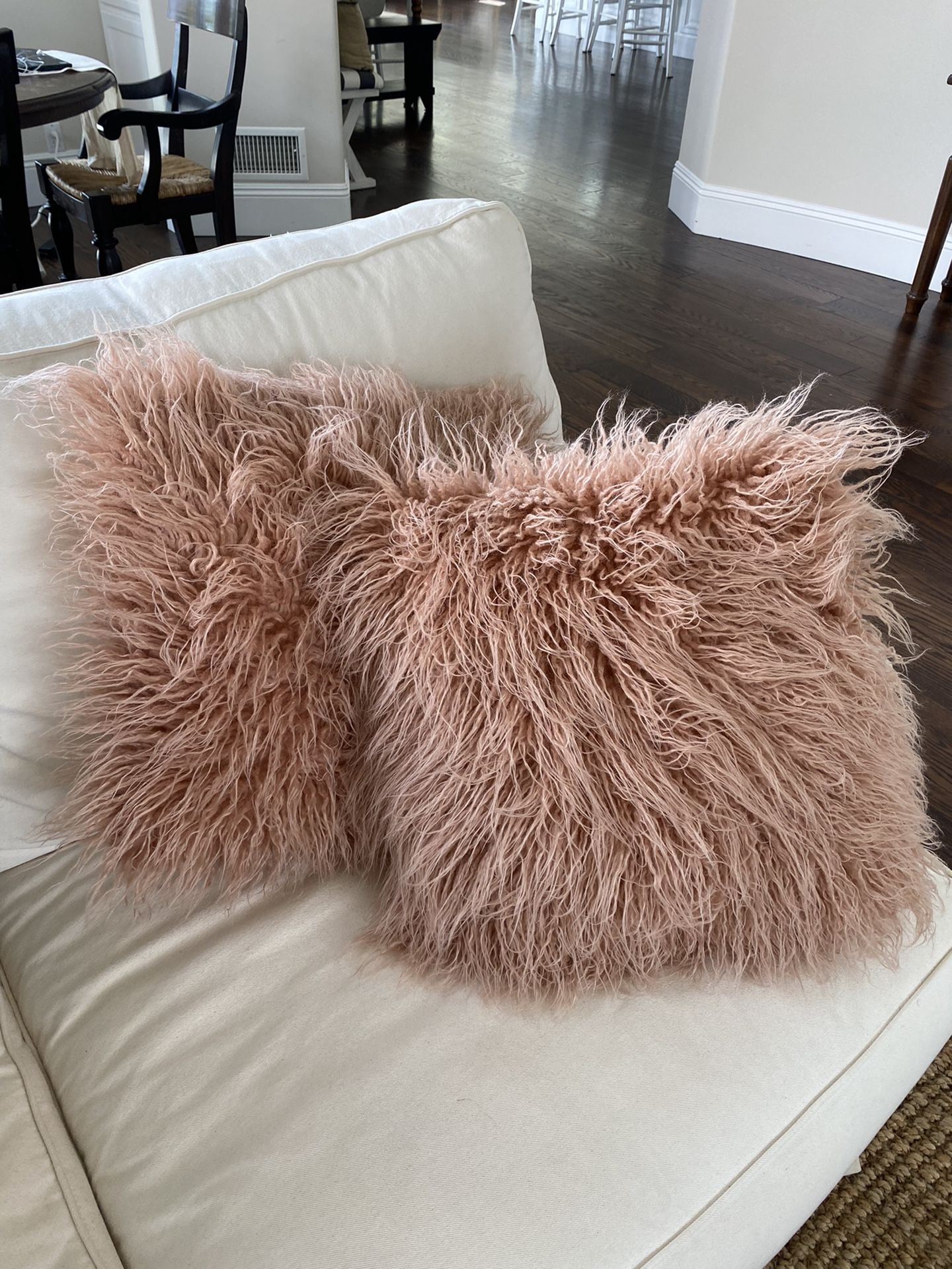 Mauve Throw Pillows