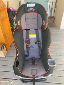 Graco Extend2Fit Convertible Car Seat