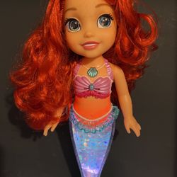 Jakks Pacific DISNEY PRINCESS - ARIEL DOLL SINGS AND SHIN