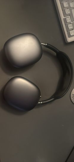 Apple AirPods Max (1st Gen) - Space Gray
