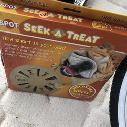 dog treat puzzle feeder enrichment toy 
