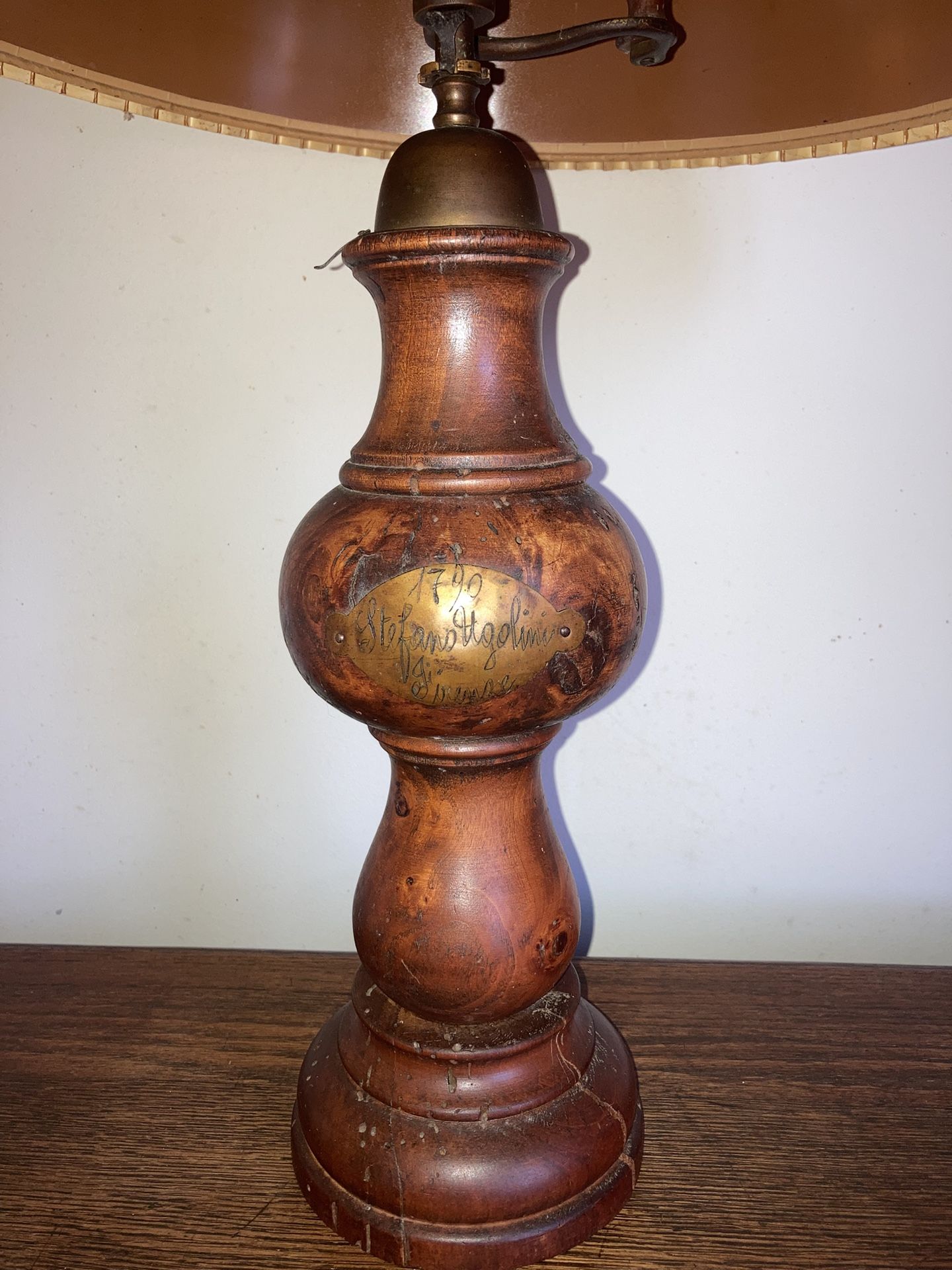 Valuable Antiques, Lamp, small side table,Stool