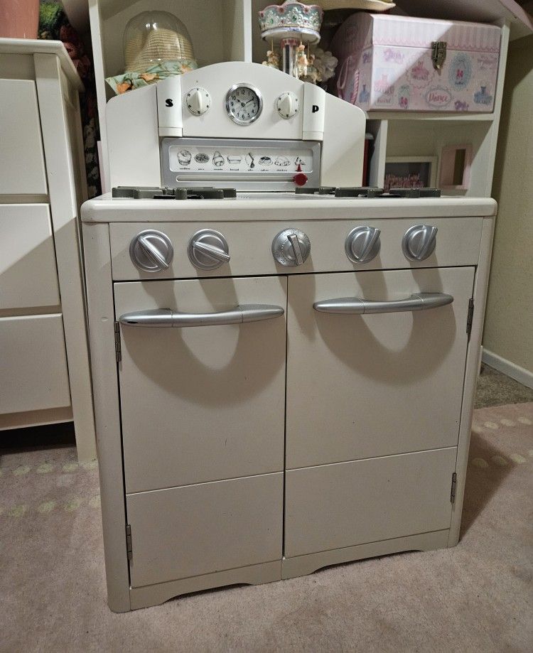 Pottery Barn Kids Retro Kitchen White