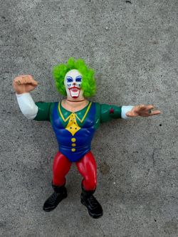 WWE DOINK THE CLOWN HASBRO WRESTLING ACTION FIGURE WWF SERIES 9 GOOD CONDITION
