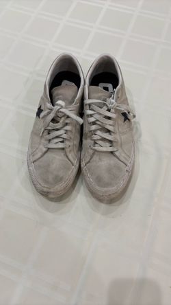 Converse cream, tennis shoes with blue stars size 11 1/2