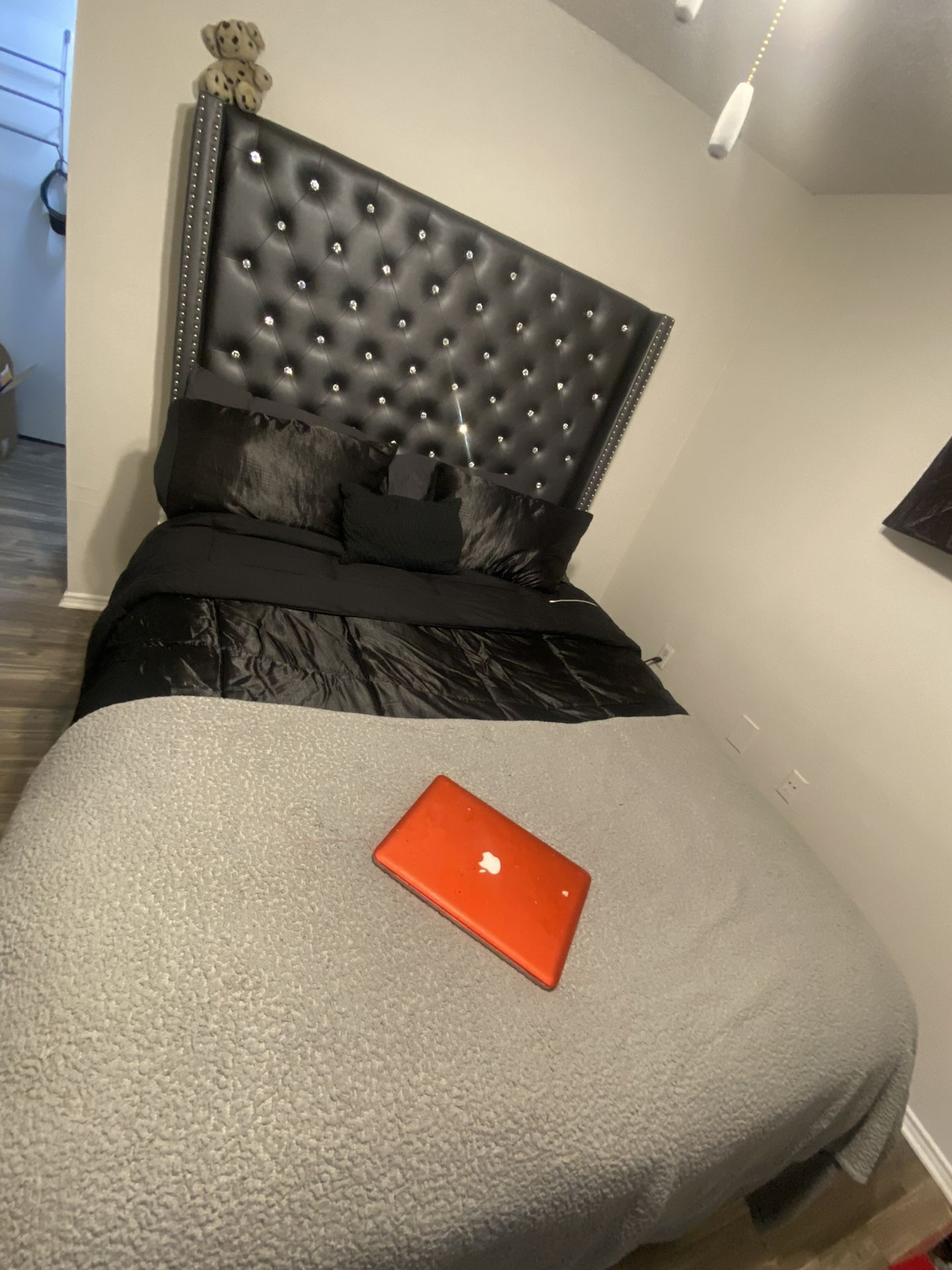 Queen Bed Frame 