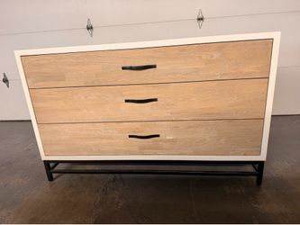 Universal Dresser (large)