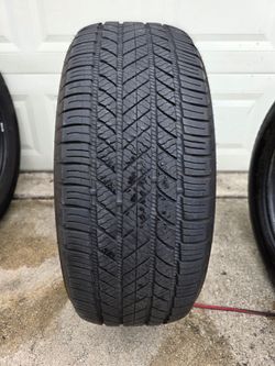 265/60R18 Bridgestone Alenza AS Ultra tire