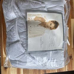 Kathy Ireland Weighted Blanket