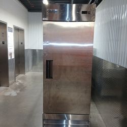 ** COLDLINE C-1RE COMMERCIAL SINGLE DOOR REACH-IN REFRIDGERATOR