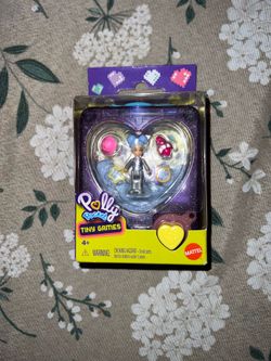 Polly pocket