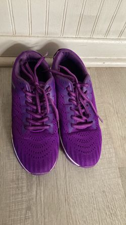 Women STQ sneakers size 10