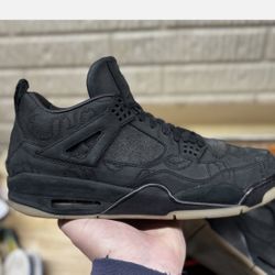 Size 12 - Jordan 4 Retro x KAWS Black 2017