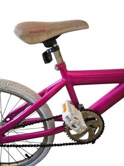 Girls 20 Inch Bike & Helmet Malibu "Stardom" Pink