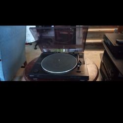 TURNTABLE, RECEIVER, SPEAKERS AND SUBWOOFER $600 FINAL PRICE