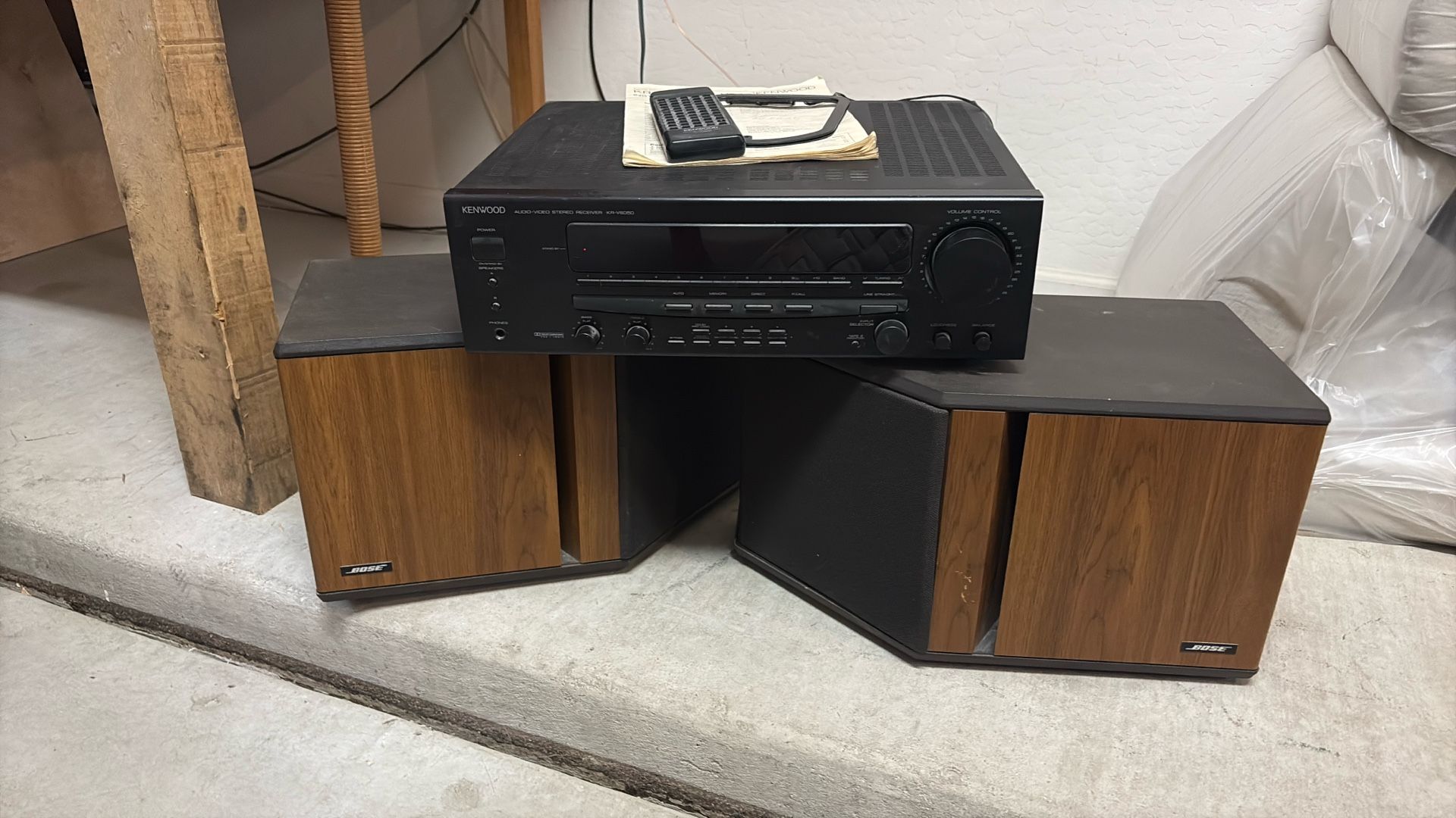 Kenwood Stereo And Bose Speakers