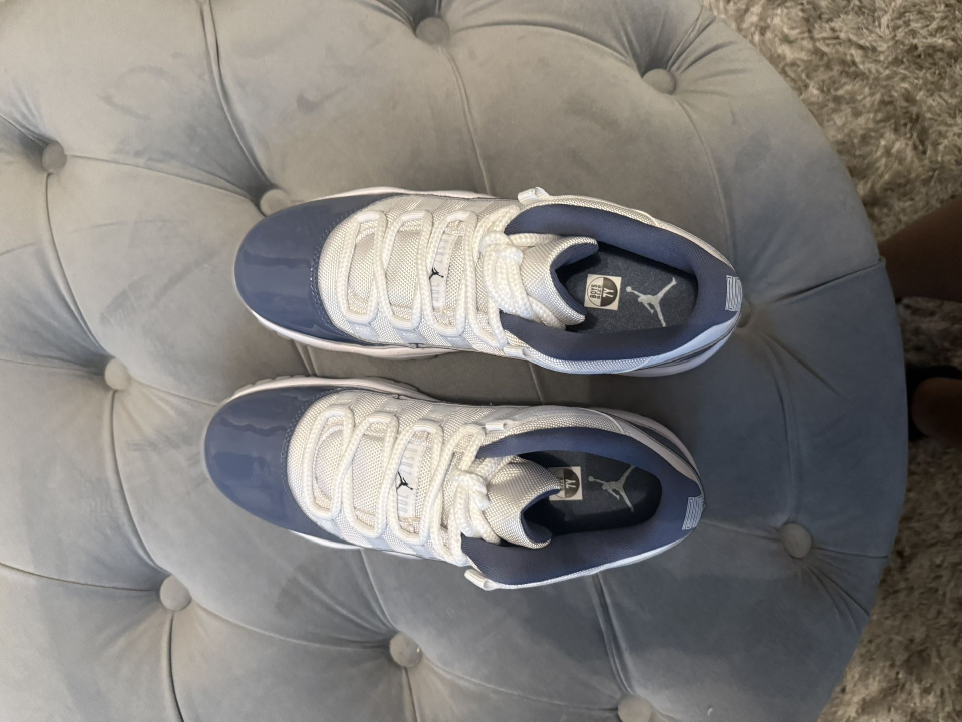 Jordan 11 Retro Low - Diffused Blue (size:7)