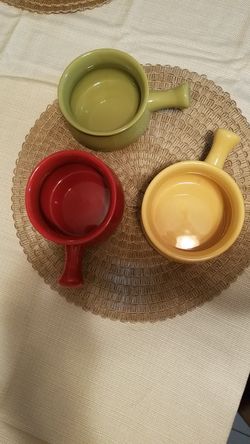 Dishwasher microwave and oven safe.