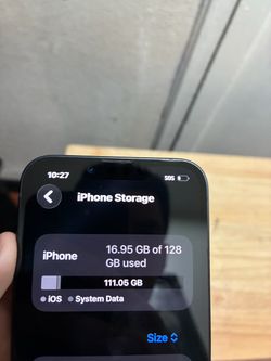 iPhone 16e black