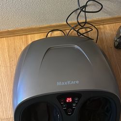MaxKare Foot Massager with Heat and Shiatsu Kneading