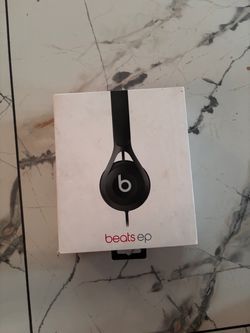Beats EP Wired Headphones – Black