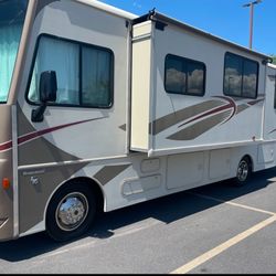 2016 Winnebago Vista  M-31KE
