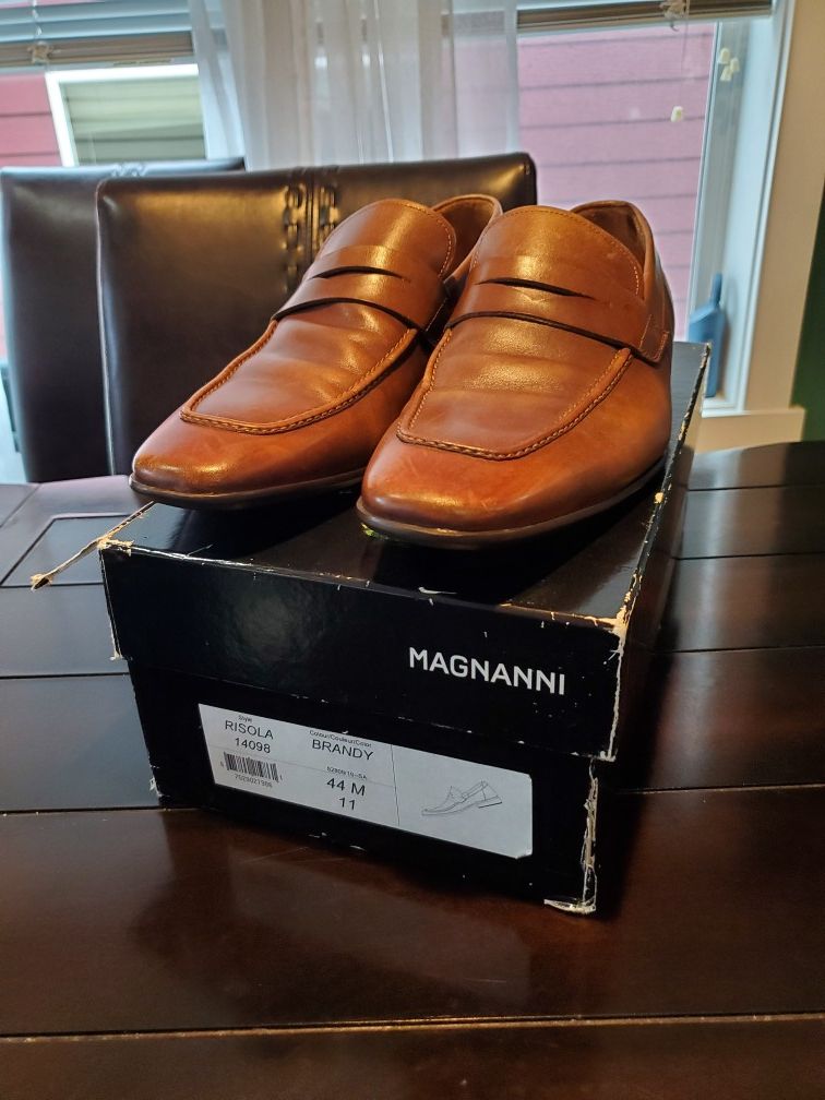 Magnanni Risola Loafers, M EU 44, US size 11 - pearsons  display picture 2