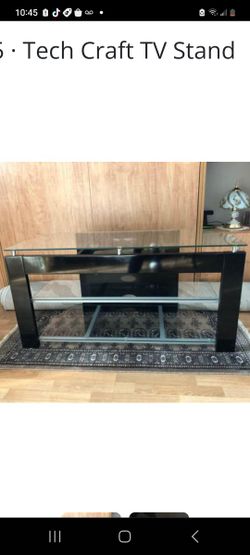 Tech Craft /TV STAND (GLASS)