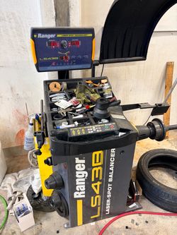 Ranger LS43B Laser-Spot Wheel Balancer
