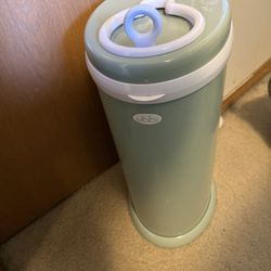 Sage Color Ubbi Pail 