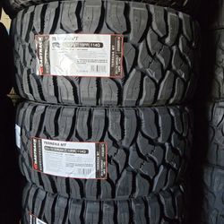 33x12.50r20 Roadtrack M/T Tires 33 12.5 20 Inch MT 10-ply LT E Rated 
