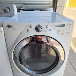 Beautiful Condition!!! Top Of The Line!!! Huge Capacity!!! Whirlpool Duet Gas Dryer with STEAM!!! Must See To Appreciate!!!
