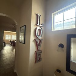 LOVE Light Up Art