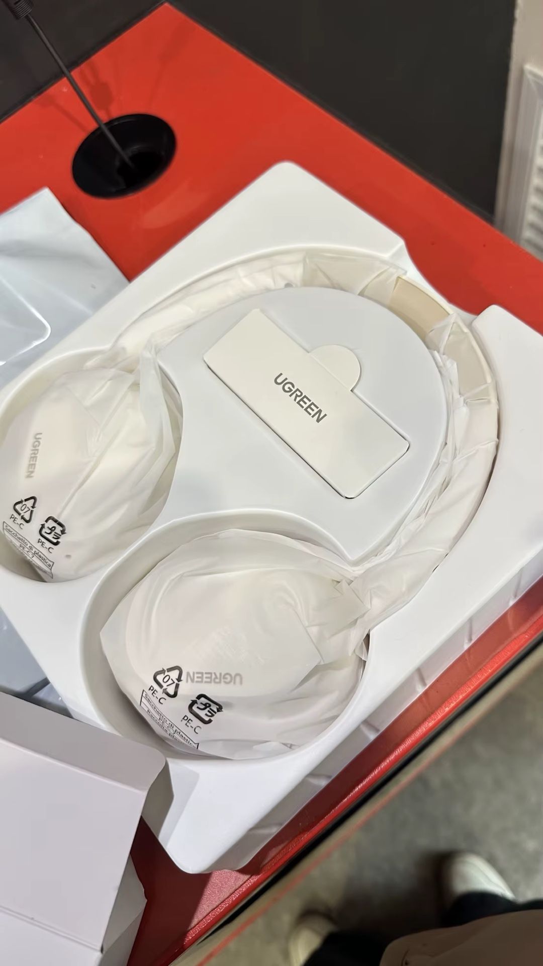 Brand New UGREEN HiTune Max5c ANC Headphones – Ships USA