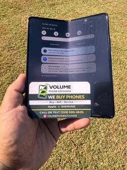 Samsung Galaxy Fold 5 Att-Cricket 512gb Mint