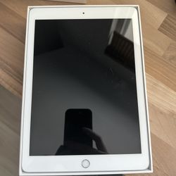 iPad 6th Generation 128GB