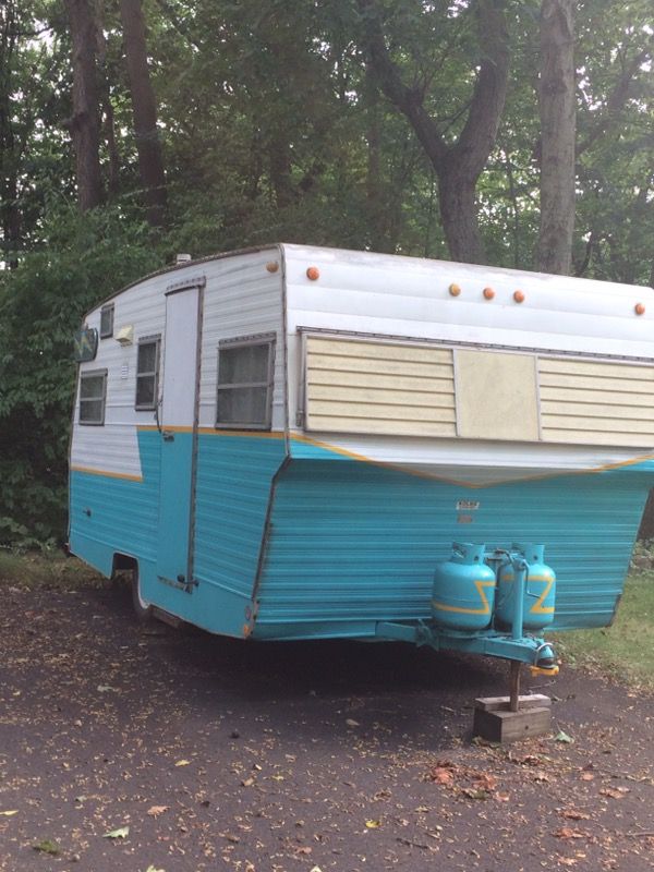 Vintage Shasta Camper