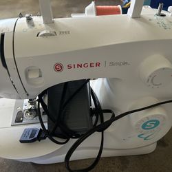 Singer Sewing Machine W strings Variety 