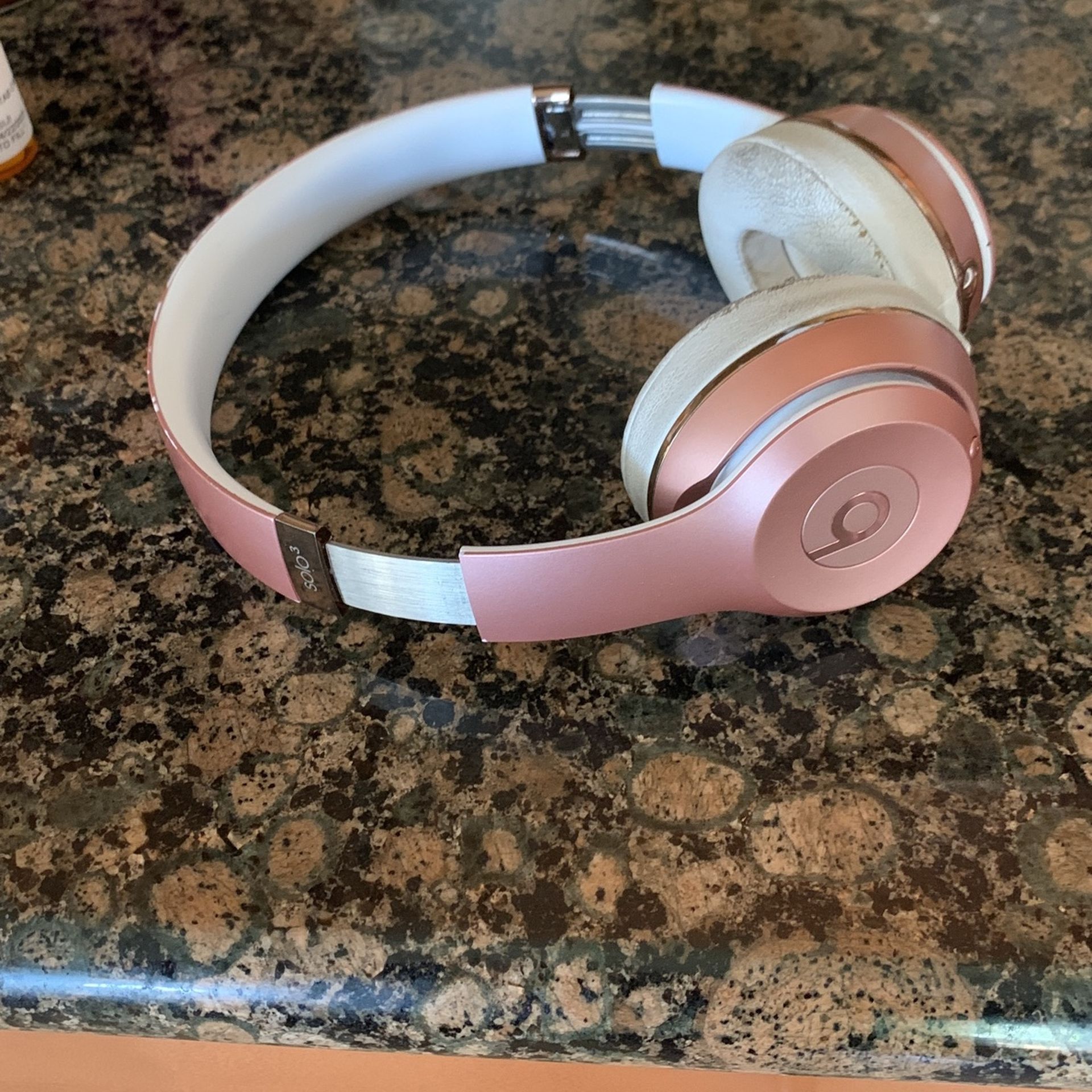 beats solo 3 wireless
