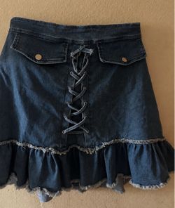 Denim Lace-Up Ruffle Skirt – Size 3XL