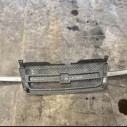 03-07 Chevy Silverado front grille