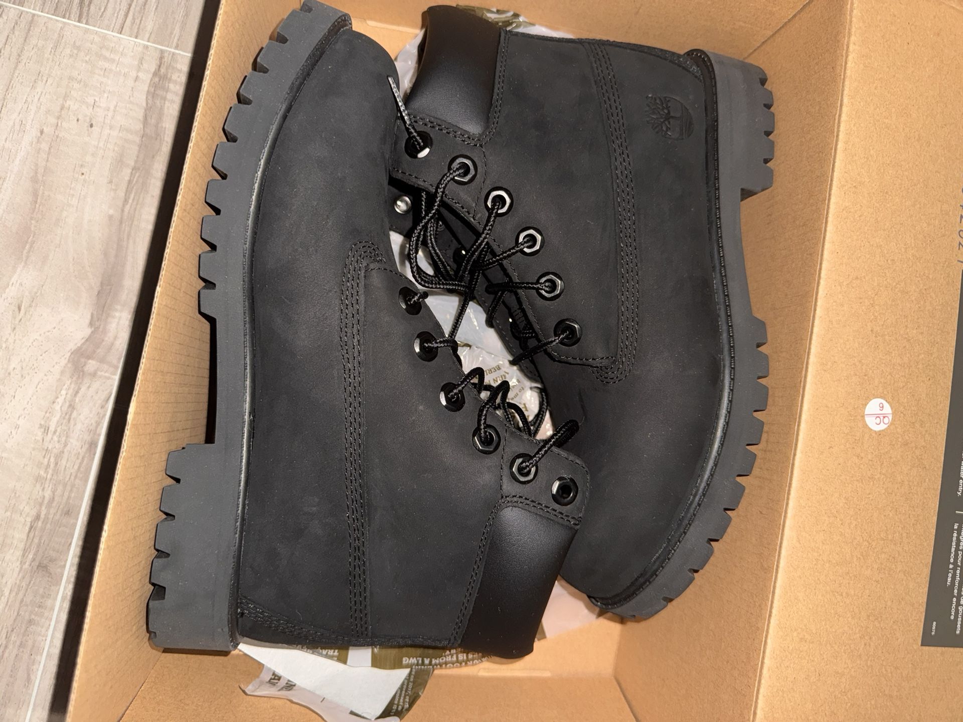 Timberland 6y/6m/7.5w Brand New